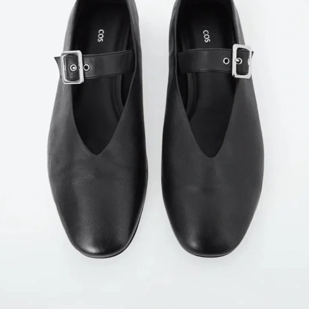COS Black Leather Ballet Flats with Ankle Strap Size 38 7.5